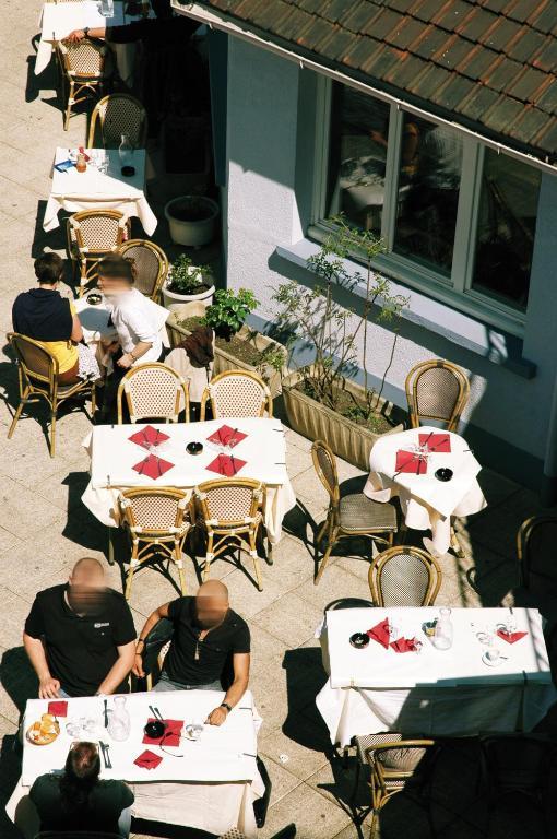 Le Cheval Noir Hotel Paris ป็องแต็ง ภายนอก รูปภาพ