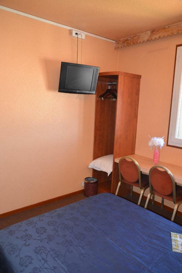 Le Cheval Noir Hotel Paris ป็องแต็ง ห้อง รูปภาพ